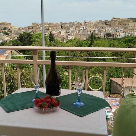 Comfort, Parcheggio E Balcone Su Tricarico In Basilicata, Io Sono Qui ภายนอก รูปภาพ