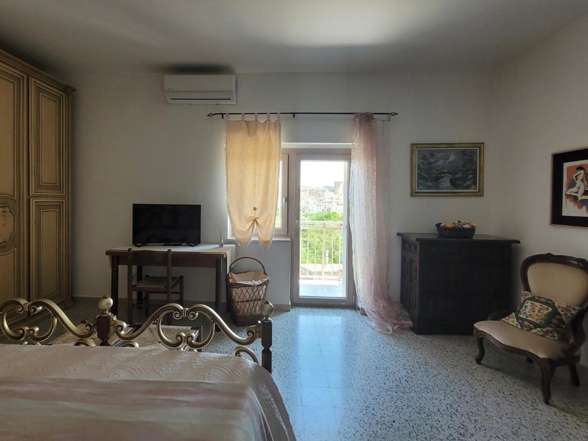 Comfort, Parcheggio E Balcone Su Tricarico In Basilicata, Io Sono Qui ภายนอก รูปภาพ