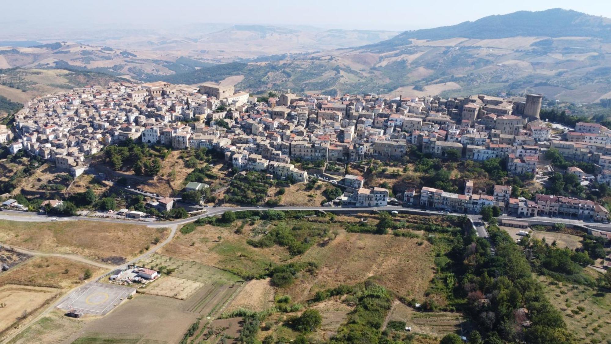 Comfort, Parcheggio E Balcone Su Tricarico In Basilicata, Io Sono Qui ภายนอก รูปภาพ