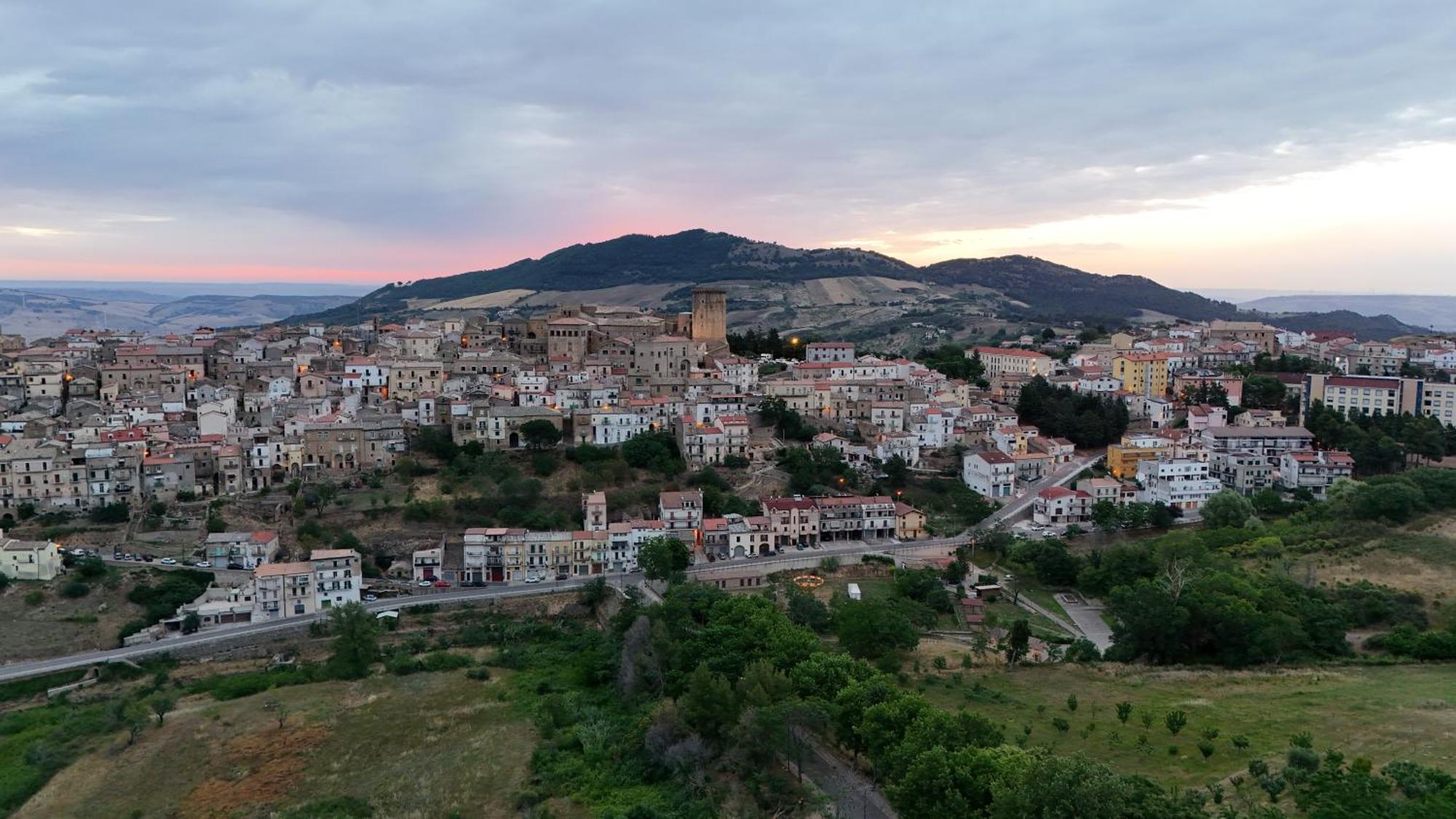 Comfort, Parcheggio E Balcone Su Tricarico In Basilicata, Io Sono Qui ภายนอก รูปภาพ
